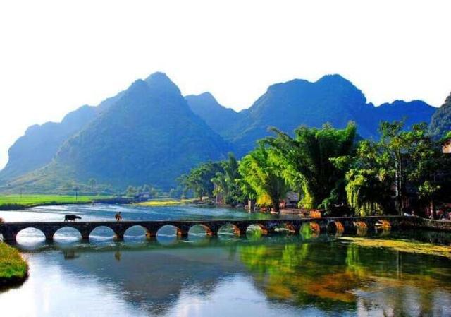 探索张家界的旅游景点：自然奇观与文化遗产的完美融合